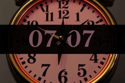 Godzina 07:07 znaczenie