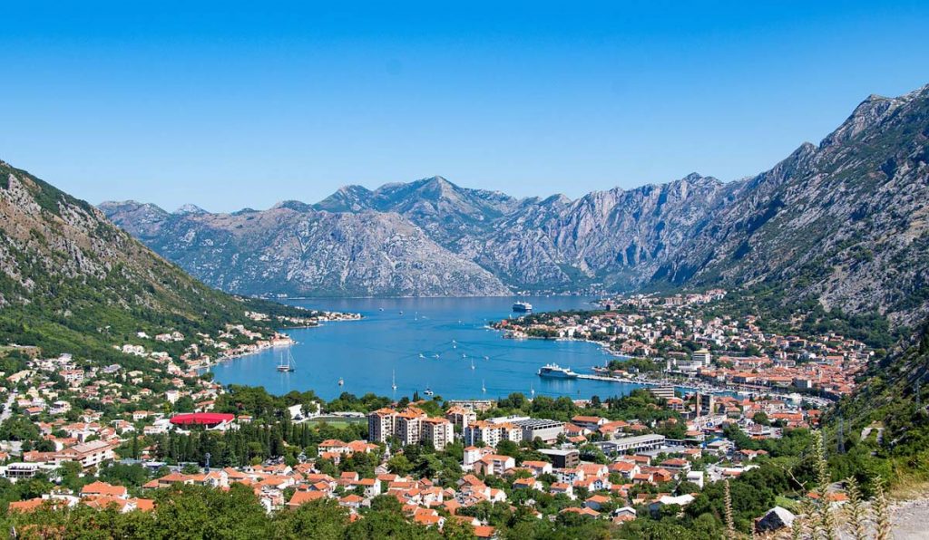 How to Rent a Car in Montenegro Without a Deposit and Credit Card